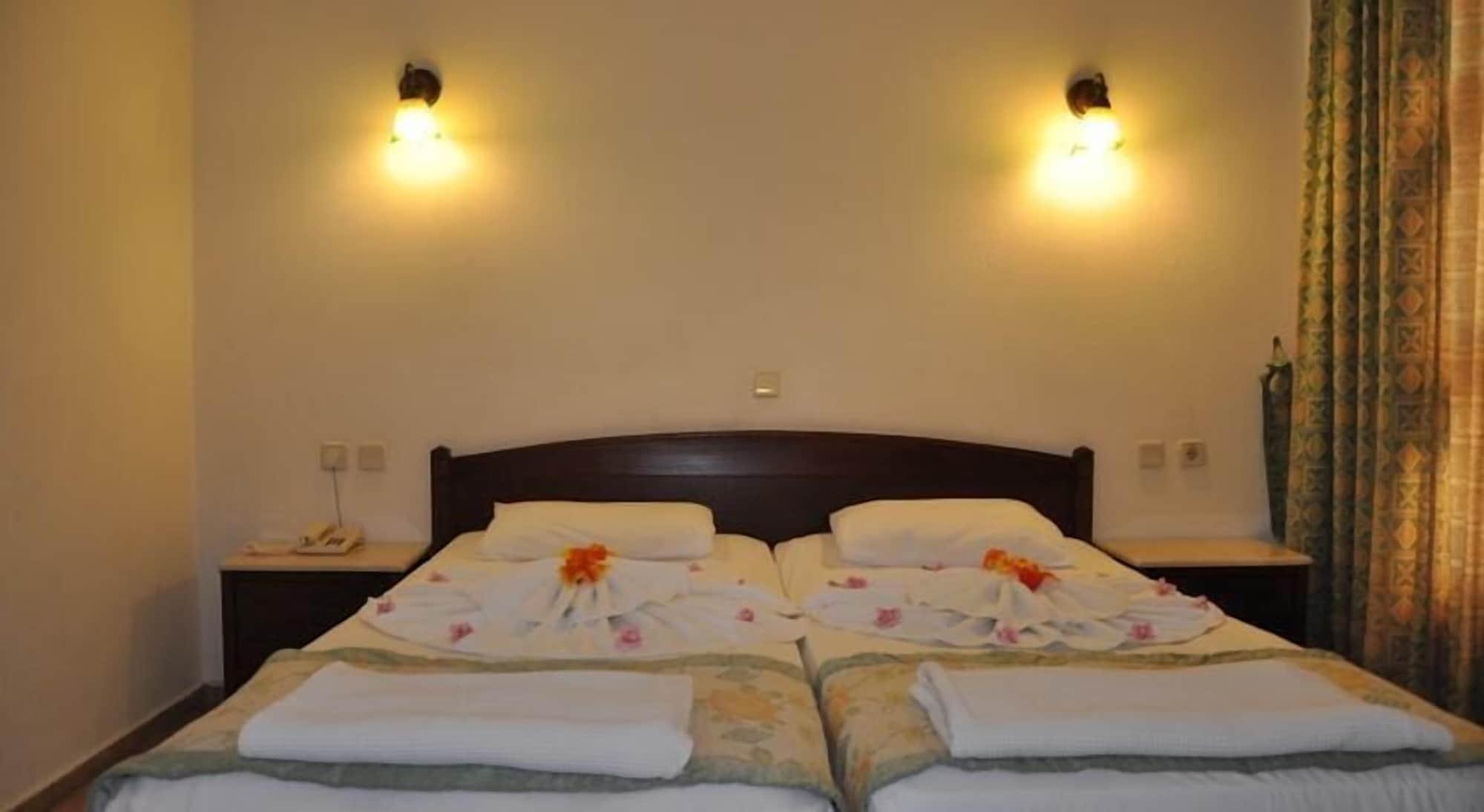 Club Turquoise Apart Мармарис Екстериор снимка