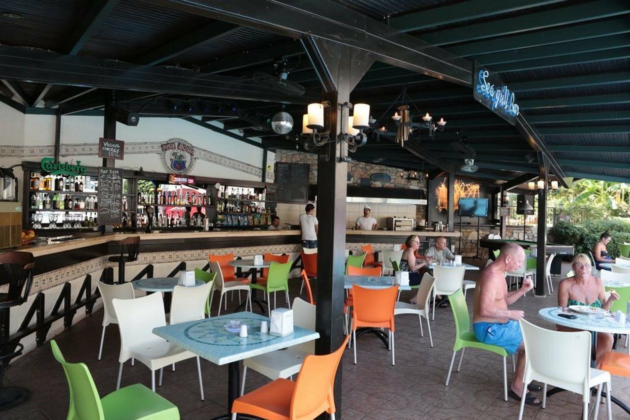 Club Turquoise Apart Мармарис Екстериор снимка