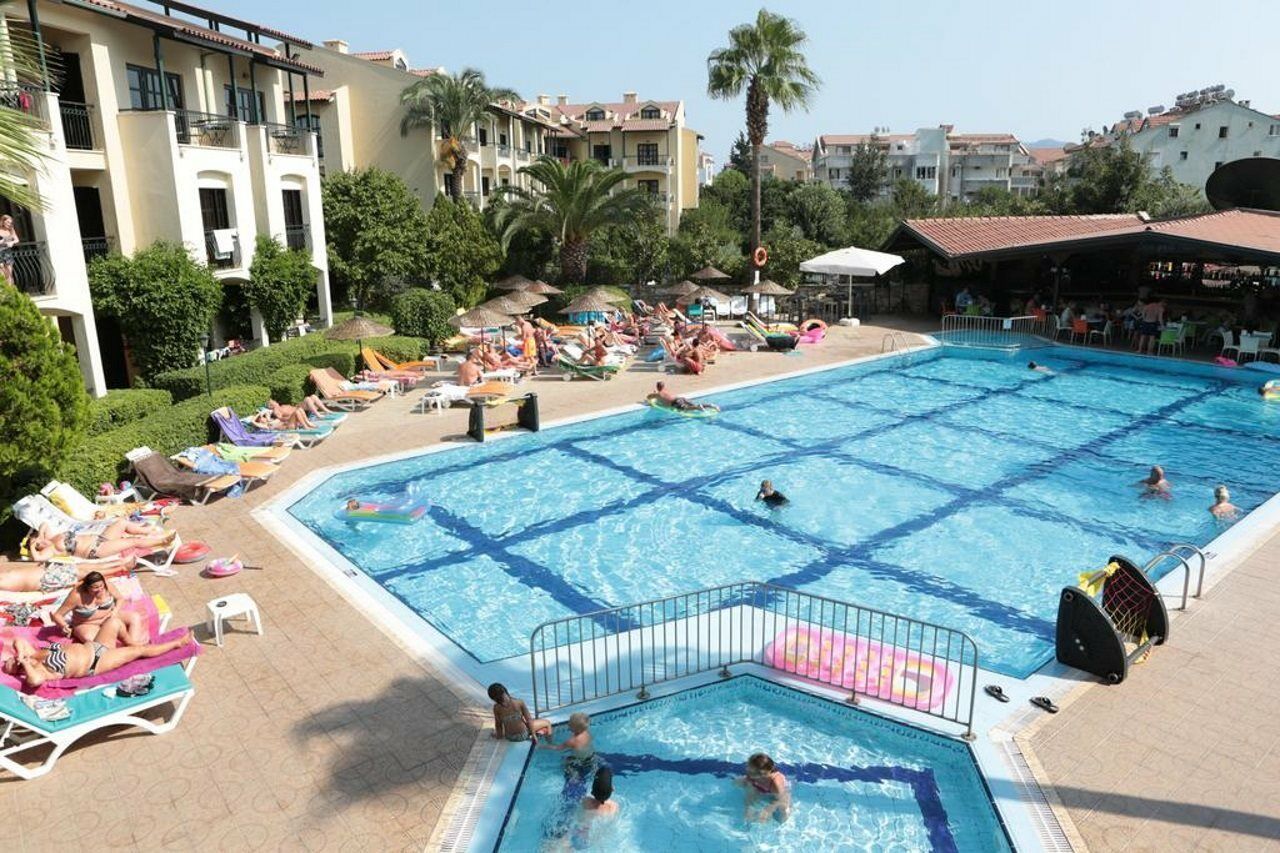 Club Turquoise Apart Мармарис Екстериор снимка